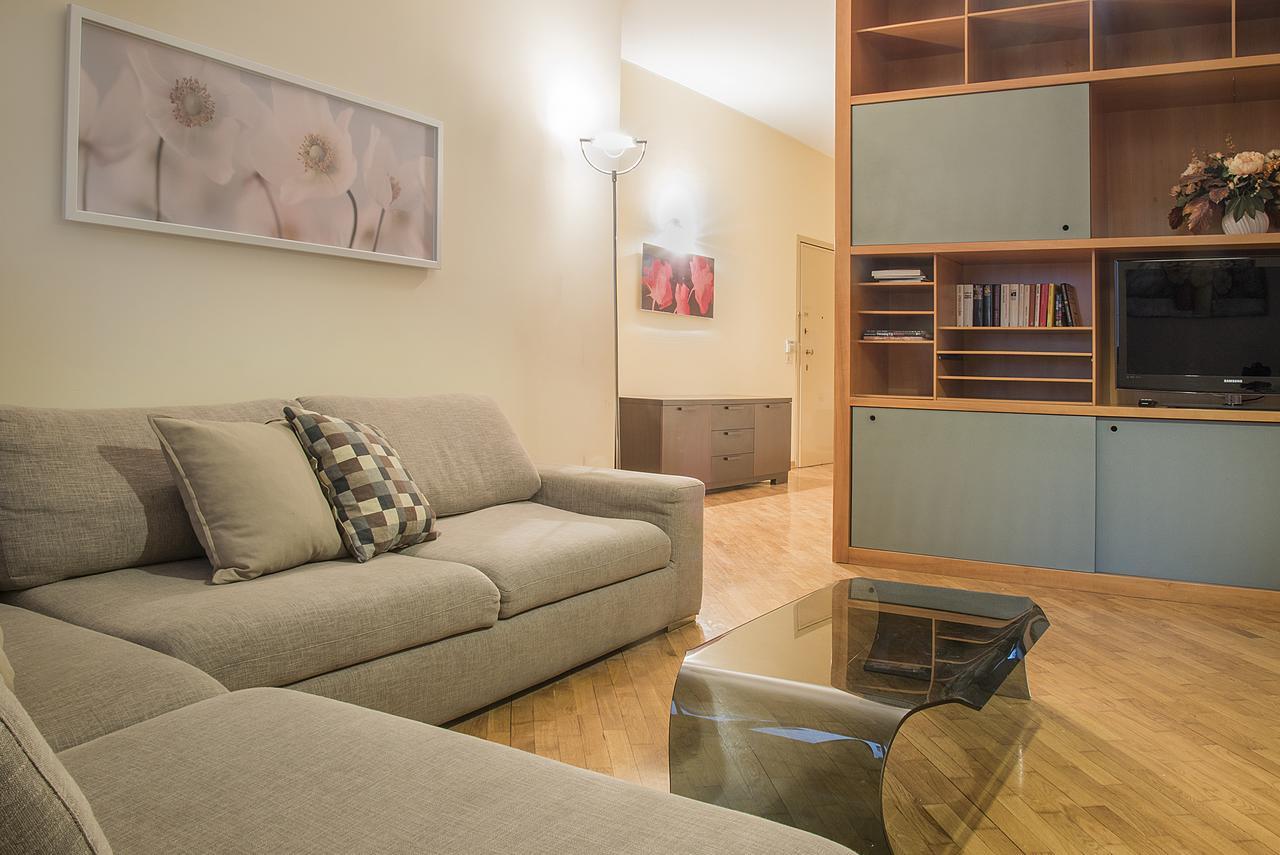 Easyhomes - San Babila Corridoni Milan Exterior photo